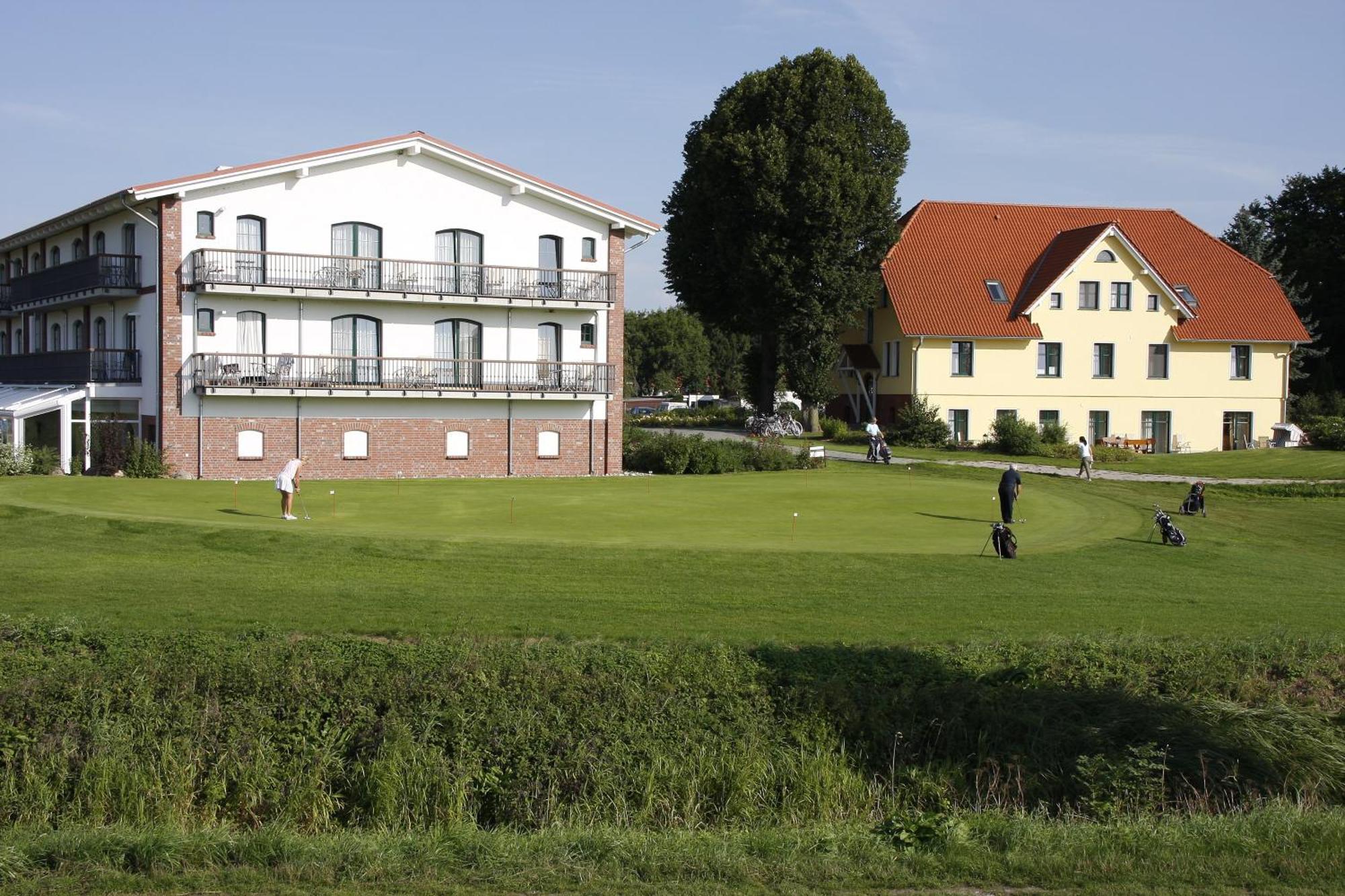 Golfpark Strelasund Suederholz Екстер'єр фото